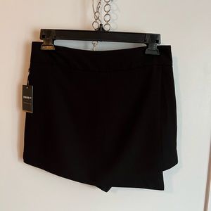 Black mini skort